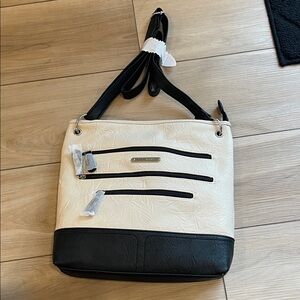 Stone Mountain black and Cream Crossbody Bag